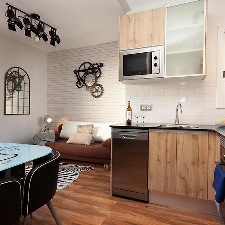 Penthouse In Sagrada Familia Apartment Barcelona Ngoại thất bức ảnh