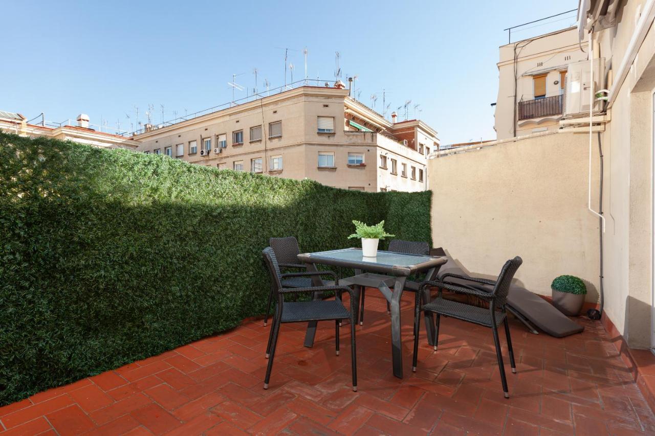 Penthouse In Sagrada Familia Apartment Barcelona Ngoại thất bức ảnh