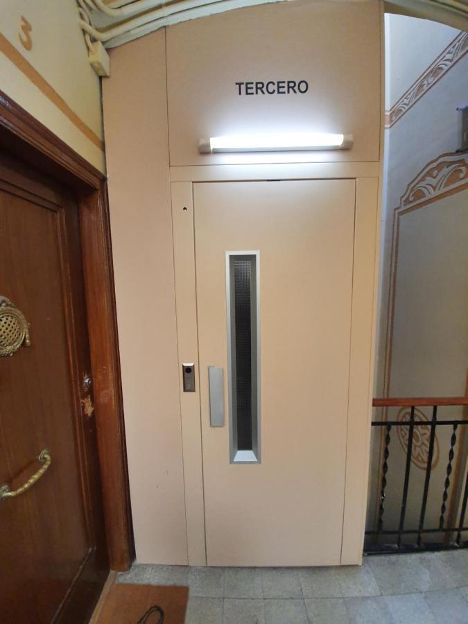 Penthouse In Sagrada Familia Apartment Barcelona Ngoại thất bức ảnh