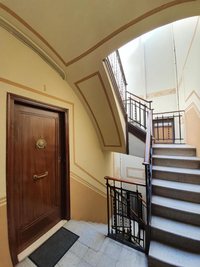 Penthouse In Sagrada Familia Apartment Barcelona Ngoại thất bức ảnh