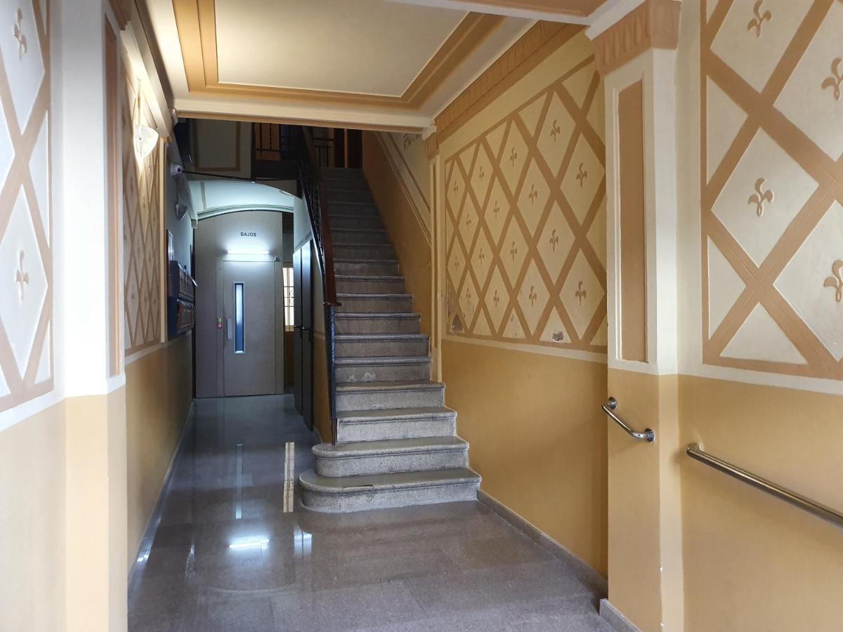 Penthouse In Sagrada Familia Apartment Barcelona Ngoại thất bức ảnh