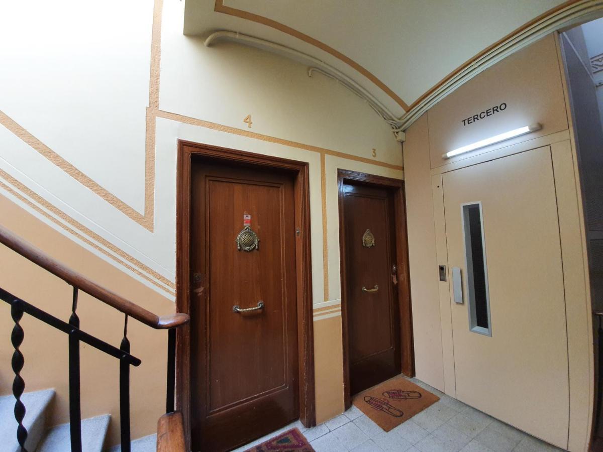 Penthouse In Sagrada Familia Apartment Barcelona Ngoại thất bức ảnh